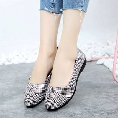 今年的老北京布鞋又火了，清凉舒适不累脚，洋气的不要不要