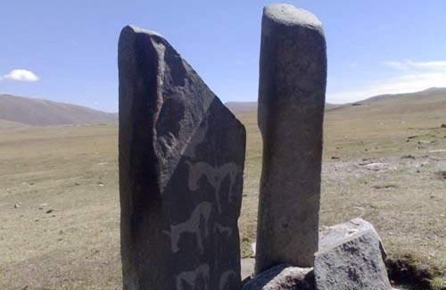  发现■新疆发现3000年前的祭祀遗址，揭示出独目人，他们的文明