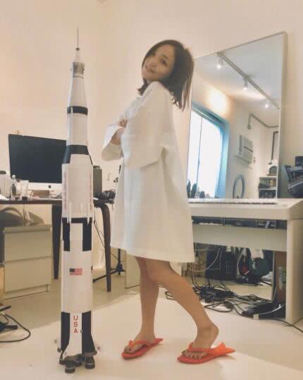 徐佳莹狂瘦13斤变细腿辣妹，公开减肥方法，网友：臣妾做不到啊