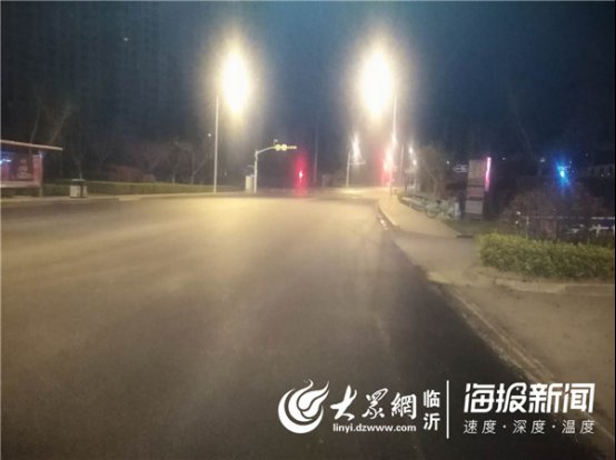  『维修』临沂天津路与仁和路交会处破损路面维修完成恢复正常通行