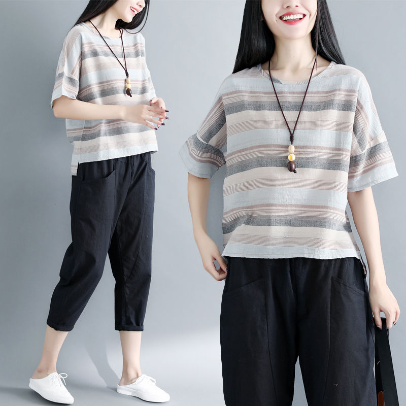 哇塞!50岁老妈穿上这样淑女小衫，美的不像话，人见人夸