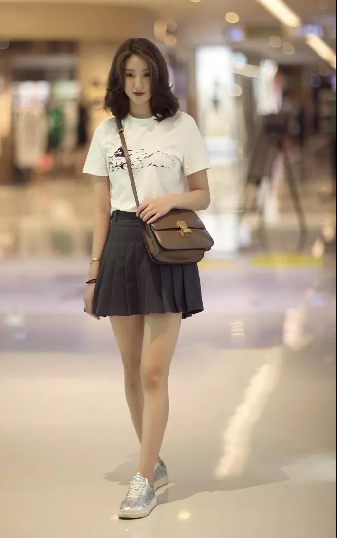 街拍路人，夏天美不美不重要，重要的是穿搭要凉爽舒服