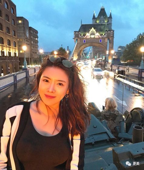 刘恺威杨幂被爆已离婚2年，疑似恋上金融圈白富美?