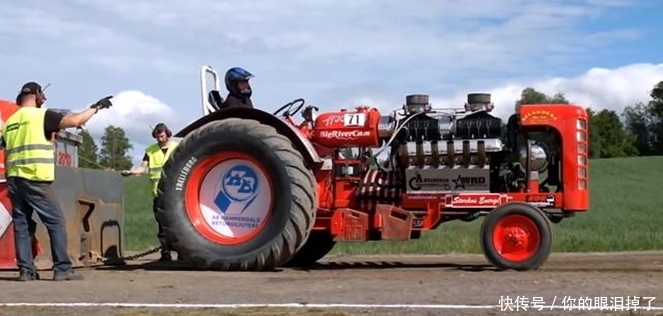 中国拖拉机出口到国外，竟然被老外这样使用，网友：有才！