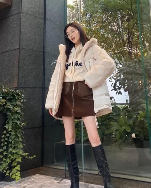  驾驭：超洋气的巧克力色，这三种搭配最时髦，黄黑皮女孩也可轻松驾驭