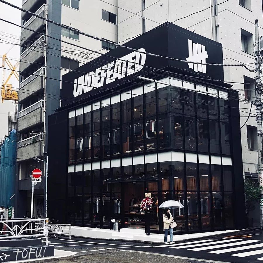 猛货球鞋扎堆!UNDEFEATED 大中华区首家店铺盛大开业!