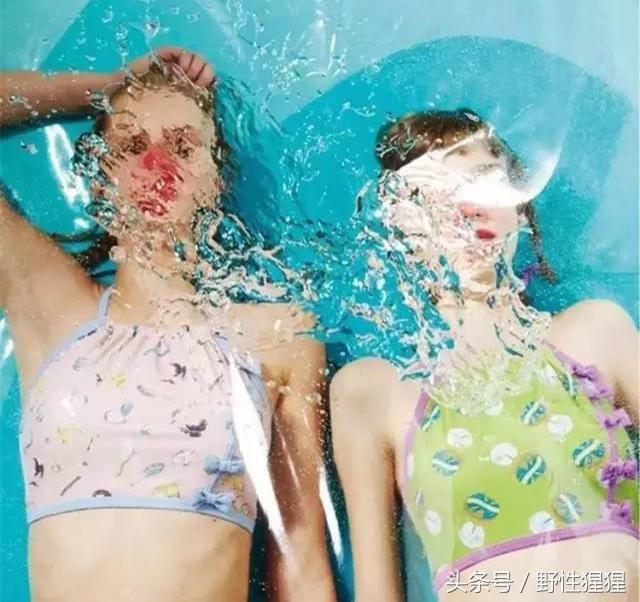 选对泳衣，才能在海边美得光芒四射