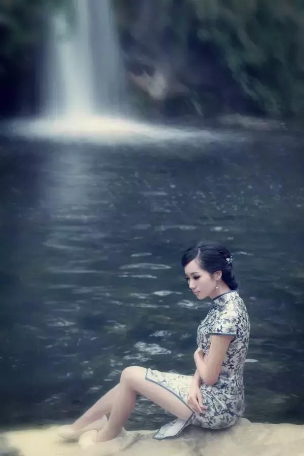 青花旗袍,极致的中国诱惑