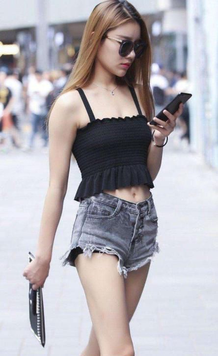 路边街拍时尚小姐姐，有没有让你怦然心动的？