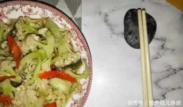 「花菜」天然“美白霜”,隔三差五吃一次,美白护肤,素颜也美丽!