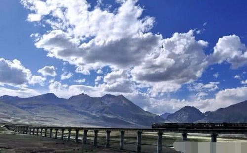 去西藏旅游，一个人自驾游川藏线，需要准备多少钱呢？