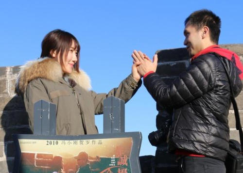 唯一一段允许涂鸦的长城，成为外国人涂鸦的天堂，亦是求婚的圣地