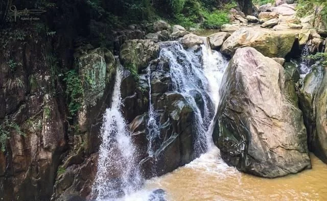 顶着乌云挑战琼台仙谷,这个“浙东最美峡谷”确实美,名副其实【推荐周边游】