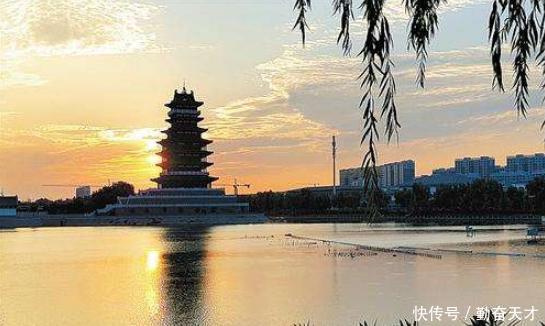  「车站」中国让最多人坐过站的车站，外地人很无语，本地人却很