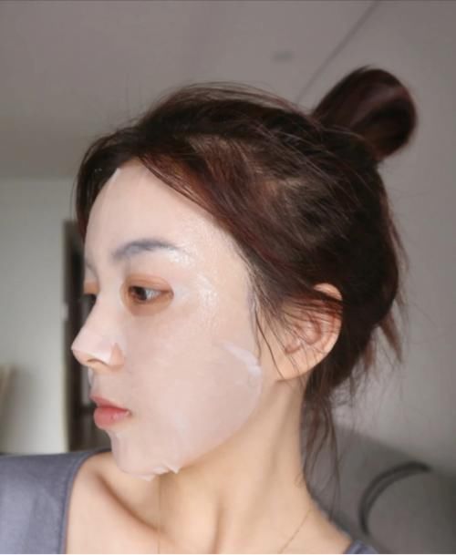  『女生』“长期化妆”和“长期素颜”的女生，皮肤差距，真是一目了然