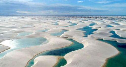 巴西沙漠凭空出现成千上万条湖泊,有人专程来游泳