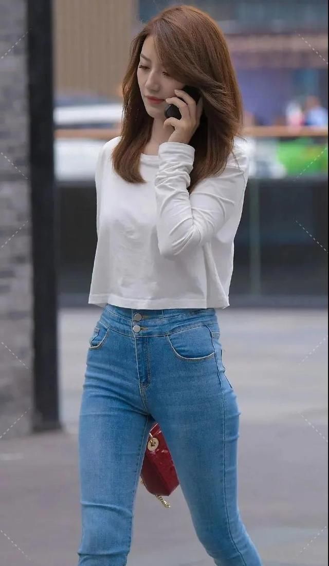 辣妈■辣妈真的很会穿,只有才华横溢的设计师,才能够实现她们的idea