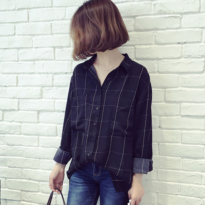 秋老虎别穿毛衣,太热!试试当下流行的棉麻小衫,迷人忒好看