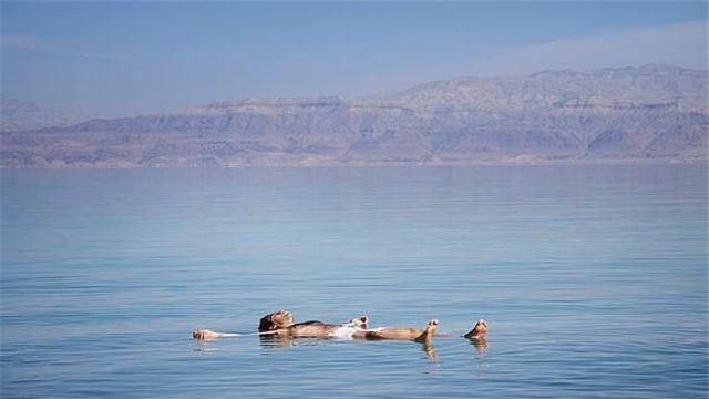 世界上水位最低的水域，被称为“世界的肚脐”，15年后或将消失!