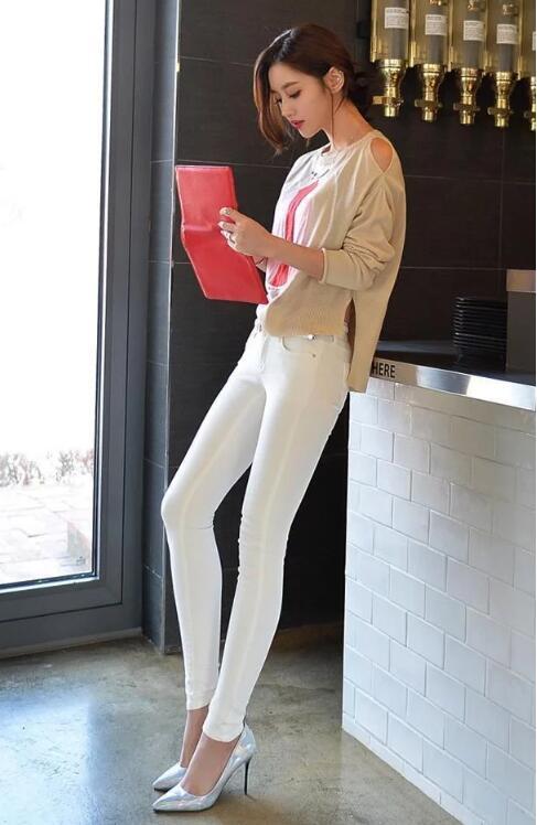 紧身裤洋气漂亮彰显性感迷人身姿，收腰显瘦尽显潮范十足！