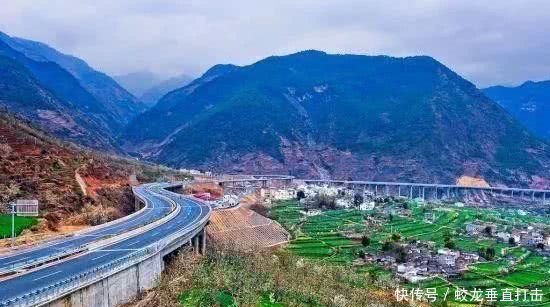  【承重】中国这座大桥再创辉煌，以山体作为承重梁，给世界上了