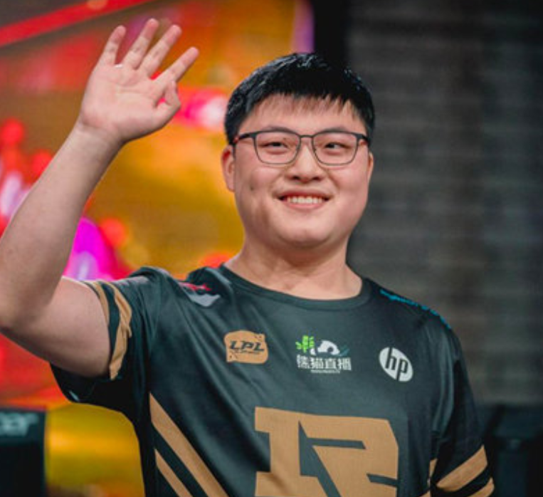 王一博亲了肖战