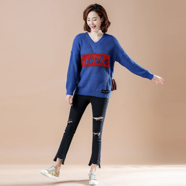 别穿裙子了，9月流行慵懒风毛衣配小脚裤，美翻了