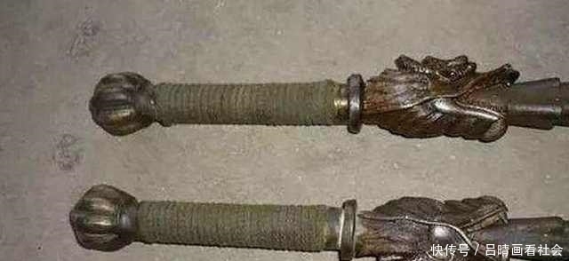 农民工小伙挖出“龙头棍子”,专家说出其真实来历,众人不淡定啦！