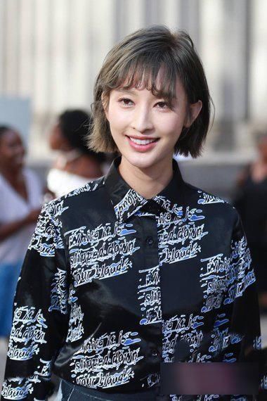 张俪短发发型，适合广大妹子们平时梳理的发型！