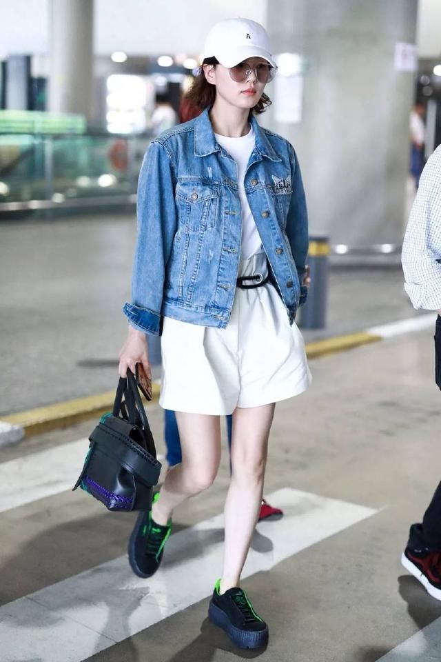 今年夏天最流行这条裤子！既时髦又凉爽，连刘诗诗，佟丽娅都爱它