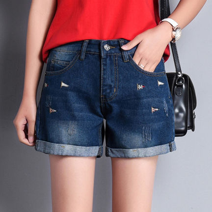 女神都穿健身“热裤”,时尚清凉勾勒迷人小腰,轻松打造完美身材