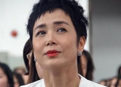  『女人』女人老没老，看这4个地方，教你简单四步，帮你守住年龄的秘密