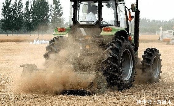  「显现」“秸秆还田”的弊端已经显现, 专家却默不作声, 农民也