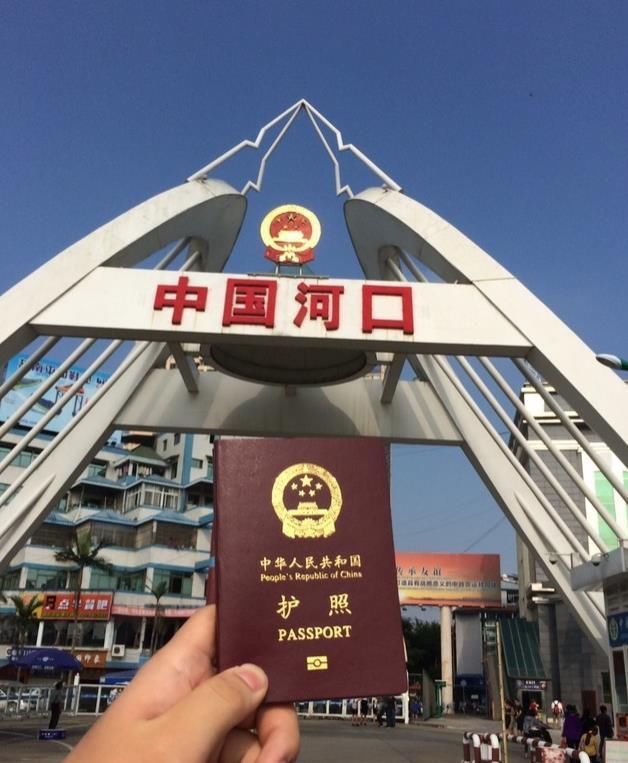 中国人到越南，想不到当地小镇都这么富裕，比我国很多县城都发达