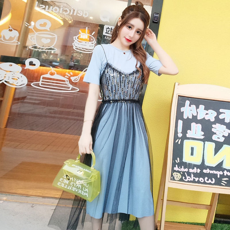 天哪!现在女人好大胆!“透视衫”也敢穿出门，但真的性感又美丽