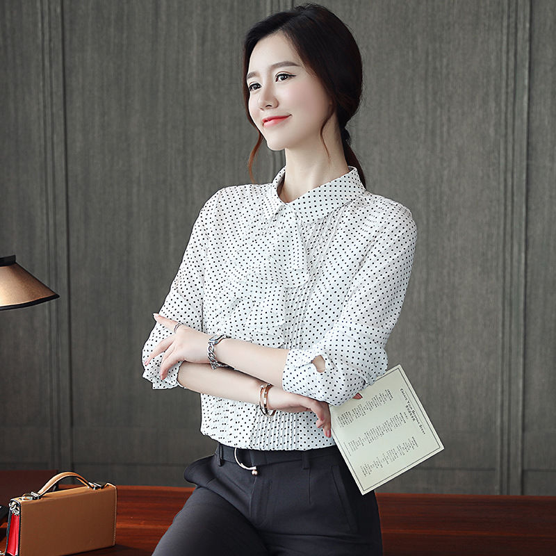 入秋了，你秋装买够了吗?新款“小香风”套装别错过，美的更出众