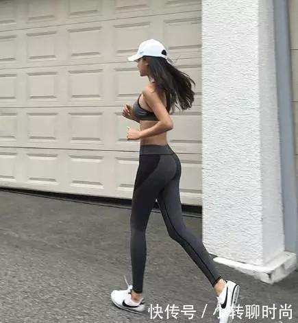 紧身打底裤美女气质优美女,更衬托出女人温婉甜美气质!!