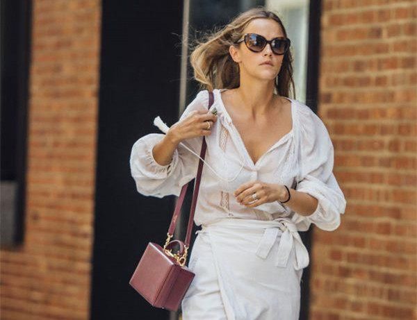 夏天怎么穿时髦？36套示范搭配，打个结让基础款穿出质感