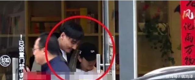 与刁磊恋爱实锤已出，粉丝要脱粉，何洁怒怼要脱赶紧脱！