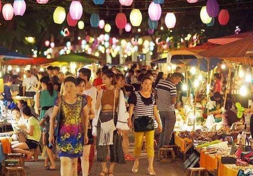 揭秘缅甸夜生活：是土豪们的乐园，却是姑娘们苦难的噩梦