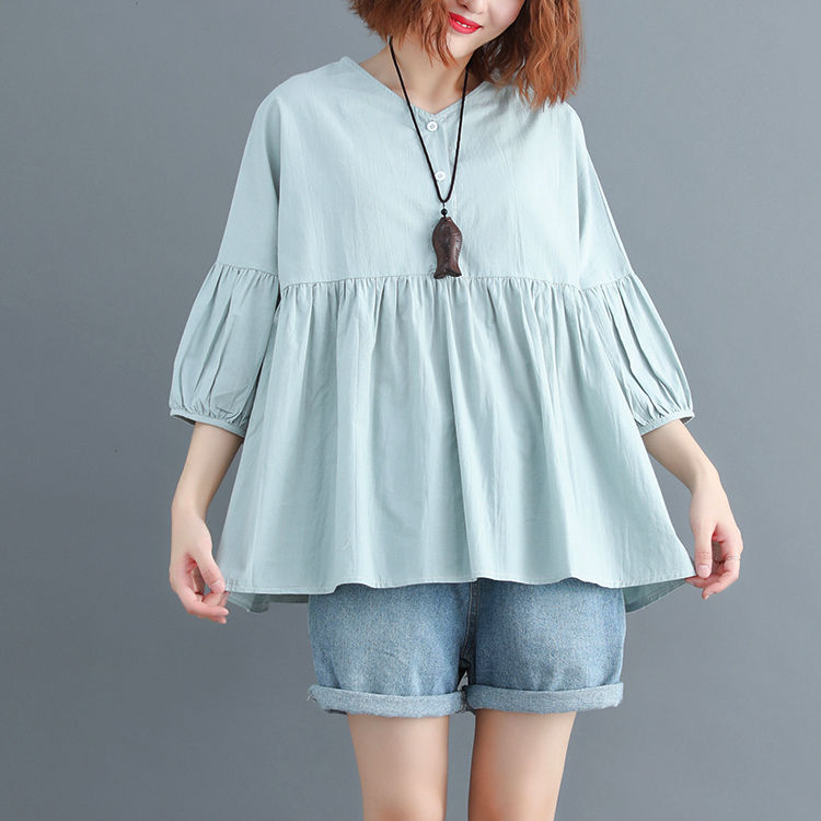 金秋老婆穿这样一件宽松文艺棉麻衫洋气显瘦，比真丝裙好看多了