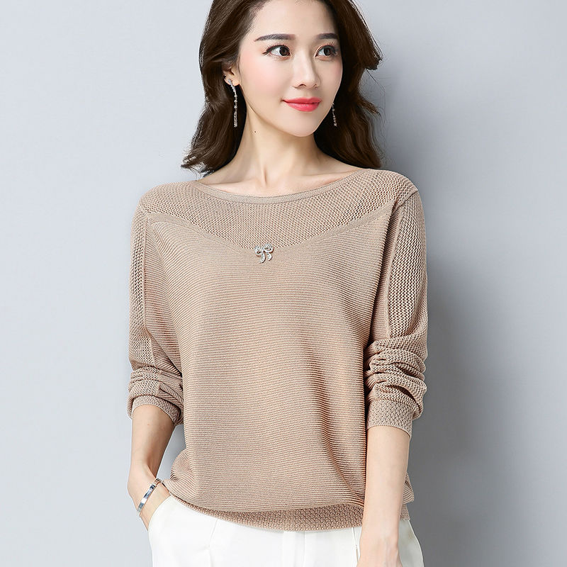 如今的女人，都备上几款这样的秋装，上身比连衣裙洋气大牌，美绝