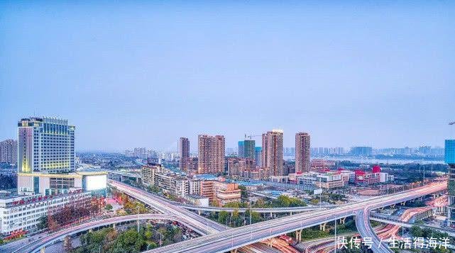 中国中部最厉害的城市, 实力超过杭州, 稳坐“中部老大哥”交椅