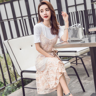 没到1米6的老婆把高跟鞋扔了，穿这样短套装，搭平底鞋也显高