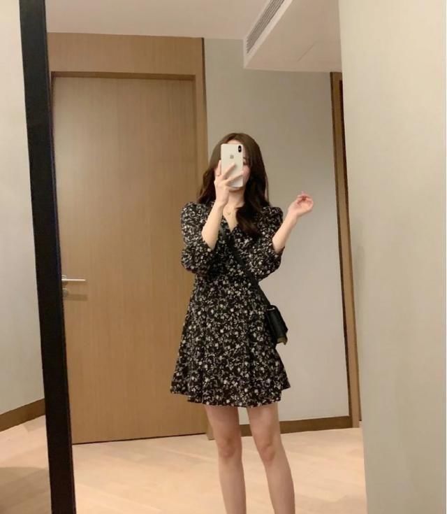  「女生」衣品好的女生，一般会穿这几种碎花裙，早春必穿时尚单品