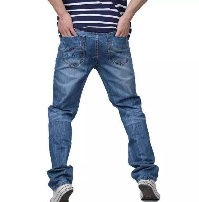  牛仔裤@春夏季男士破洞牛仔裤的穿搭注意事项，直男们GET起来！