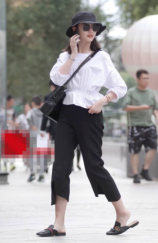 出门穿衣上“档次”的女人们,展现气质的优雅和女人味的风情