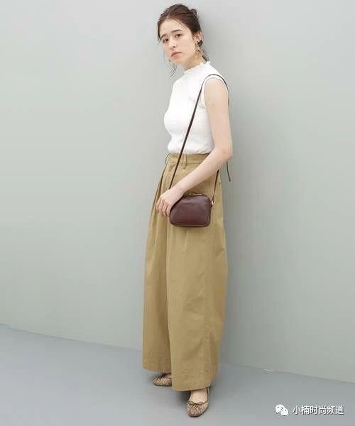 女生搭配:白色无袖上衣让自己更迷人!最新日本夏季穿搭总整理