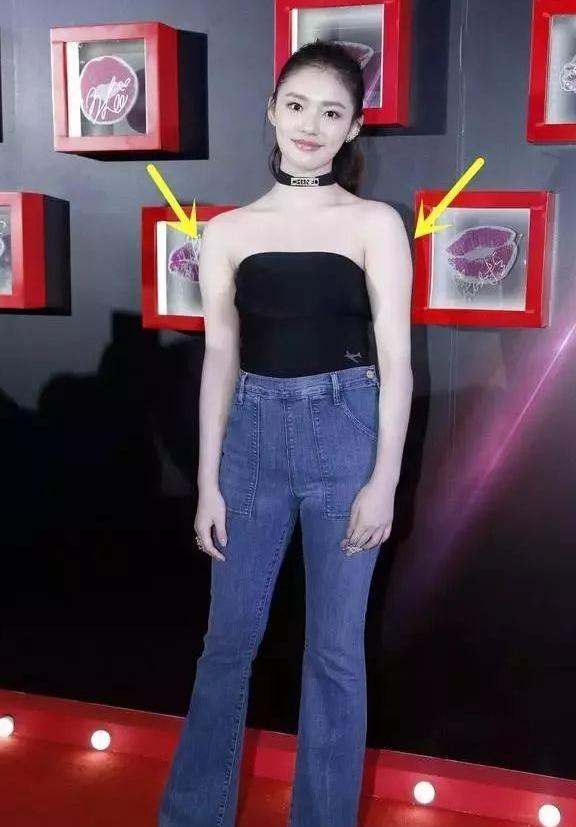 沈月被嘲“娱乐圈最丑女明星”！肩宽、腿粗真的没救了吗？