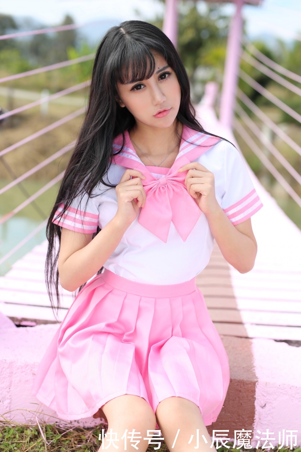  写真：青春美少女杨小青外拍写真，粉色连衣裙青！